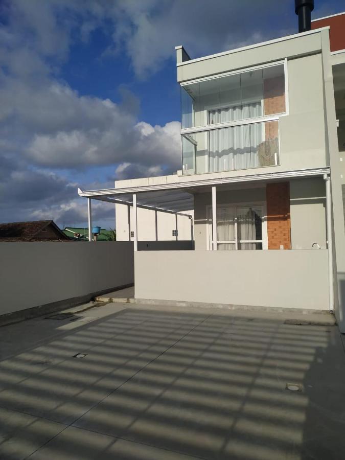 Apt 2Qts Na Praia Da Pinheira 20 Min Da Guarda Do Embau Пальоса Экстерьер фото
